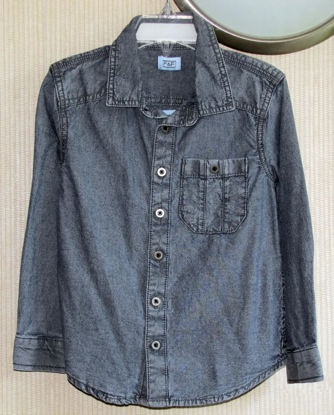 Брендова сорочка, від 4 до 6 років, нова 2