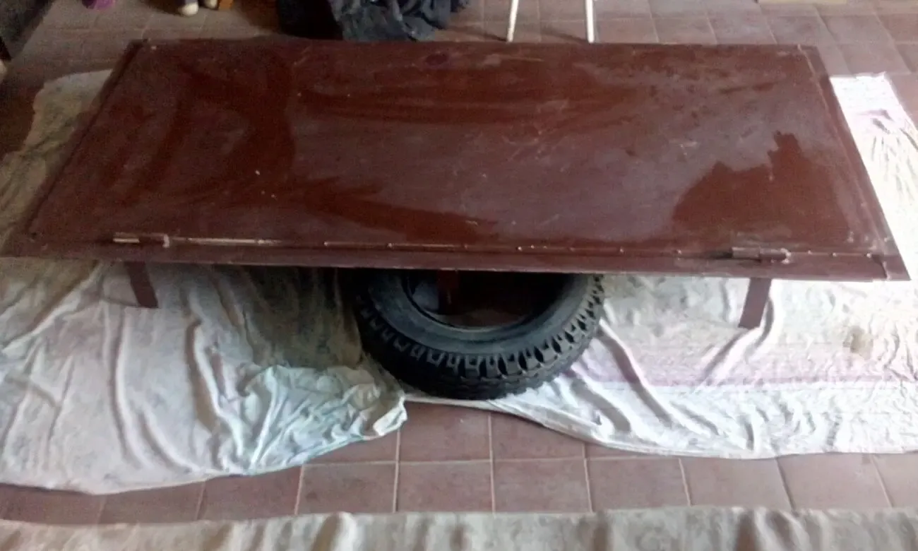 Продам новую дверь для хозпостроек с 60-го уголка и 2,5 мм сталь листа 9