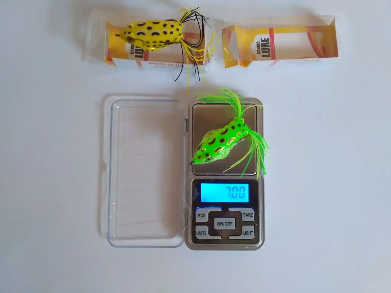 Лягушка незацепляйка на щуку с хвостиком 7 гр 4