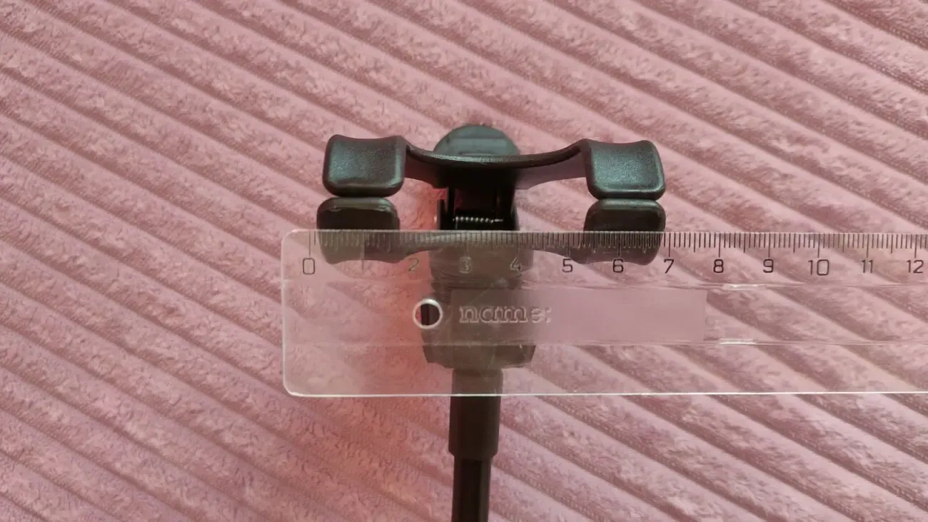 Держатель телефона на лобовое стекло авто тип Прищепка 2 5