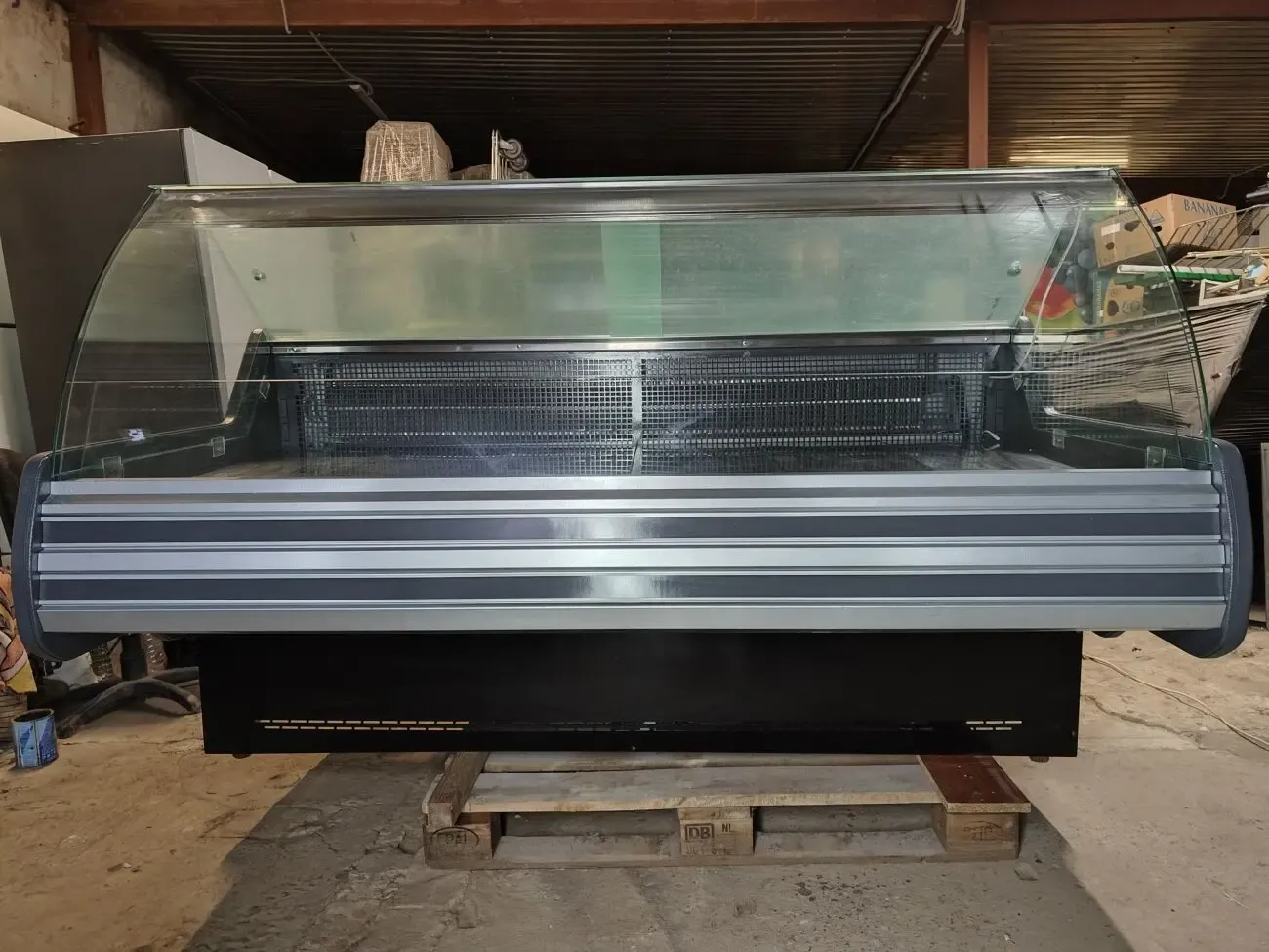 Холодильна вітрина бу Технохолод Невада 2 м,  вітрина холодильна бу 3