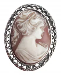 Винтажная брошь Камея