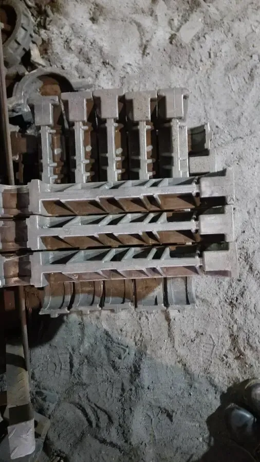 Чавунний та сталеві деталі, що виконуються за технологіями ЛГМ та ХТС 7