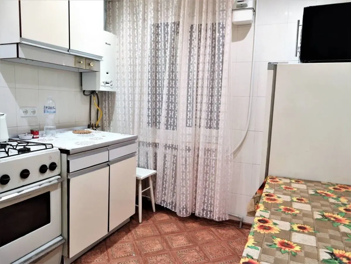 Сдам 1 ком квартиру на пр.Поля район Уюта. 6