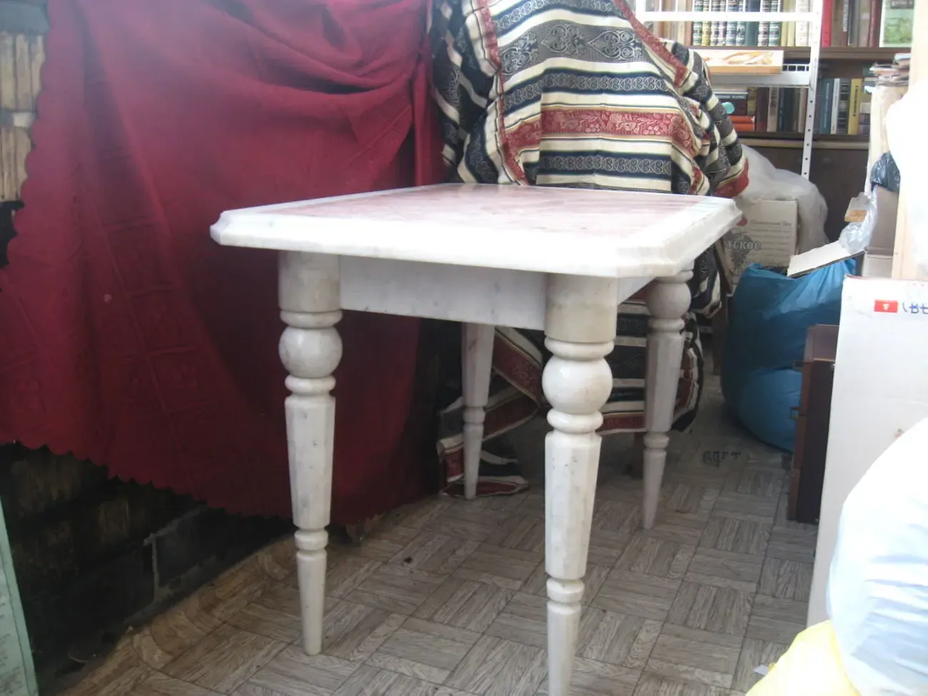 Мармуровий стіл 6