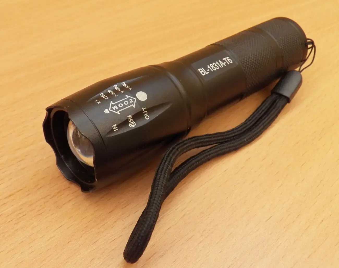 Ліхтар Police 1831A-T6 NEW метал