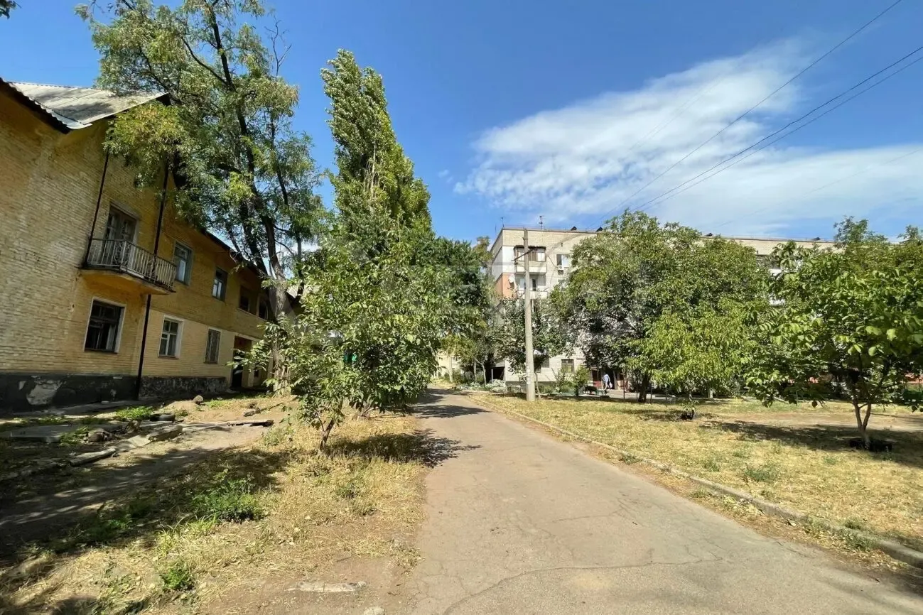 Продаж окремо розташованої 2-х поверхової будівлі, Покровський р-н. 6