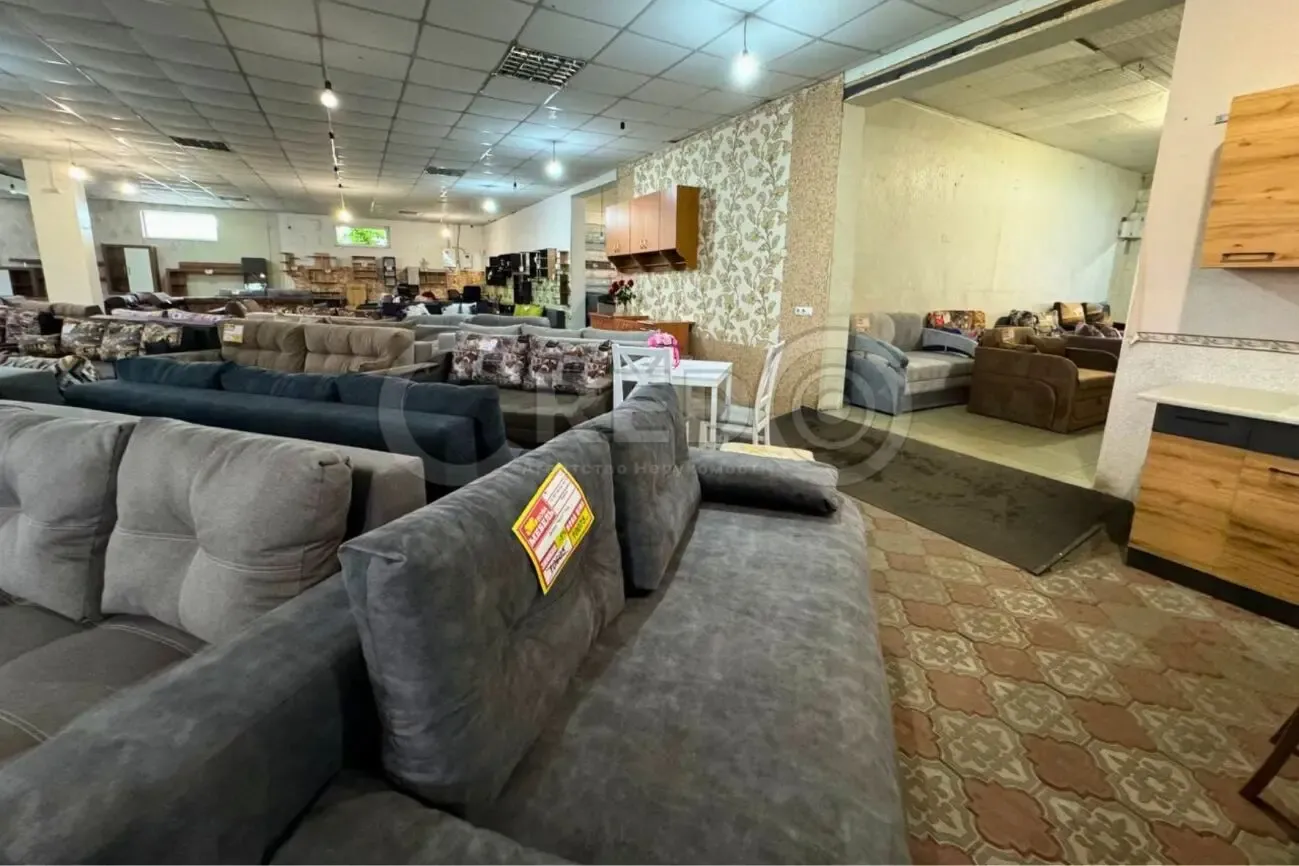 Продаж будівлі, вул. Серафимовича (ринок Довгинцівський) 4