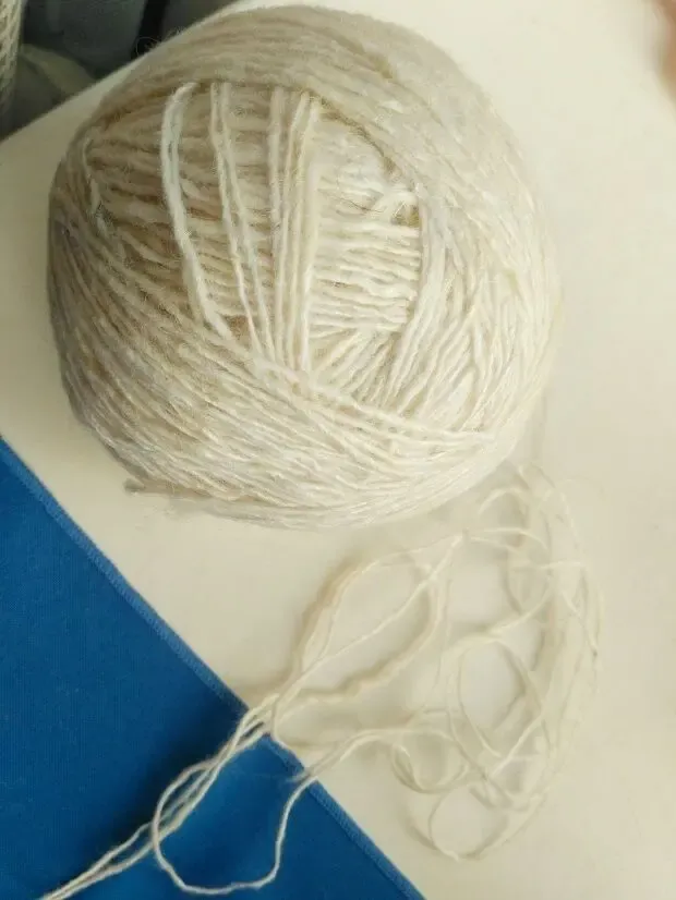 Пряжа нитки шерсть овечья белая  вес 130 гр 5