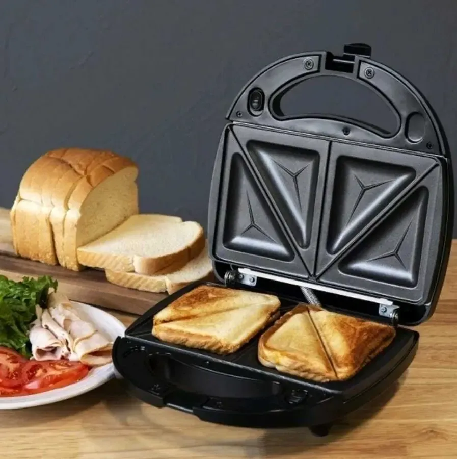 Сендвичница Bitek B%-7770 750W антипригарная 2