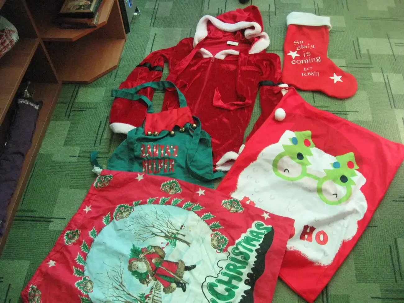 Карнавальний комплект з боді помічниці Санти, плюс аксесуари