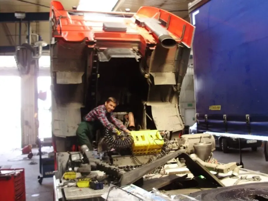 Продам действующий бизнес в Польше. Автотехцентр. СТО. TIR SERWIS 4