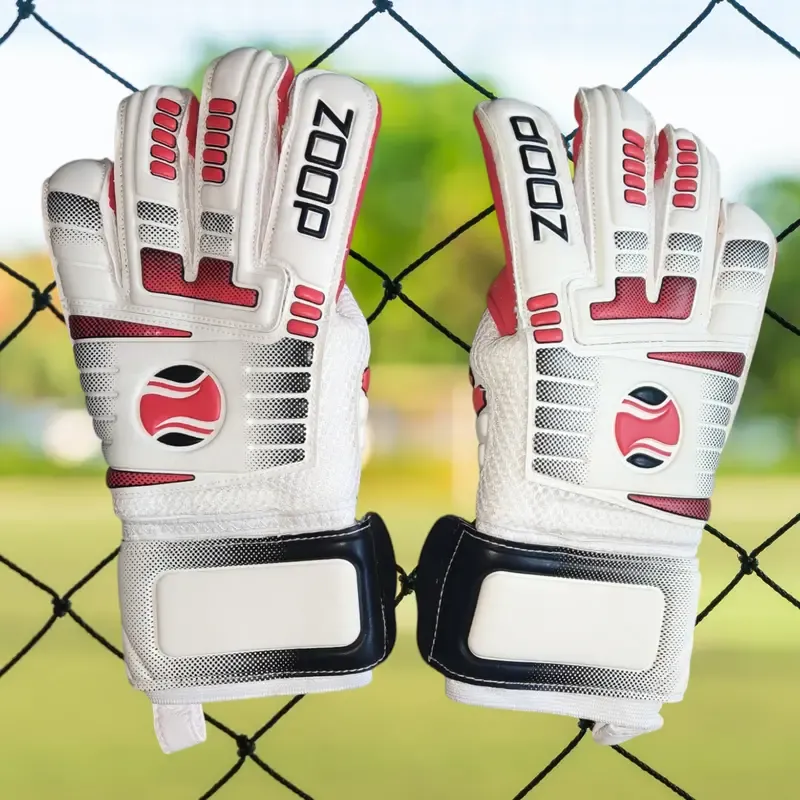 Футбольные вратарские перчатки Zoop Sports с защитой пальцев, 8р