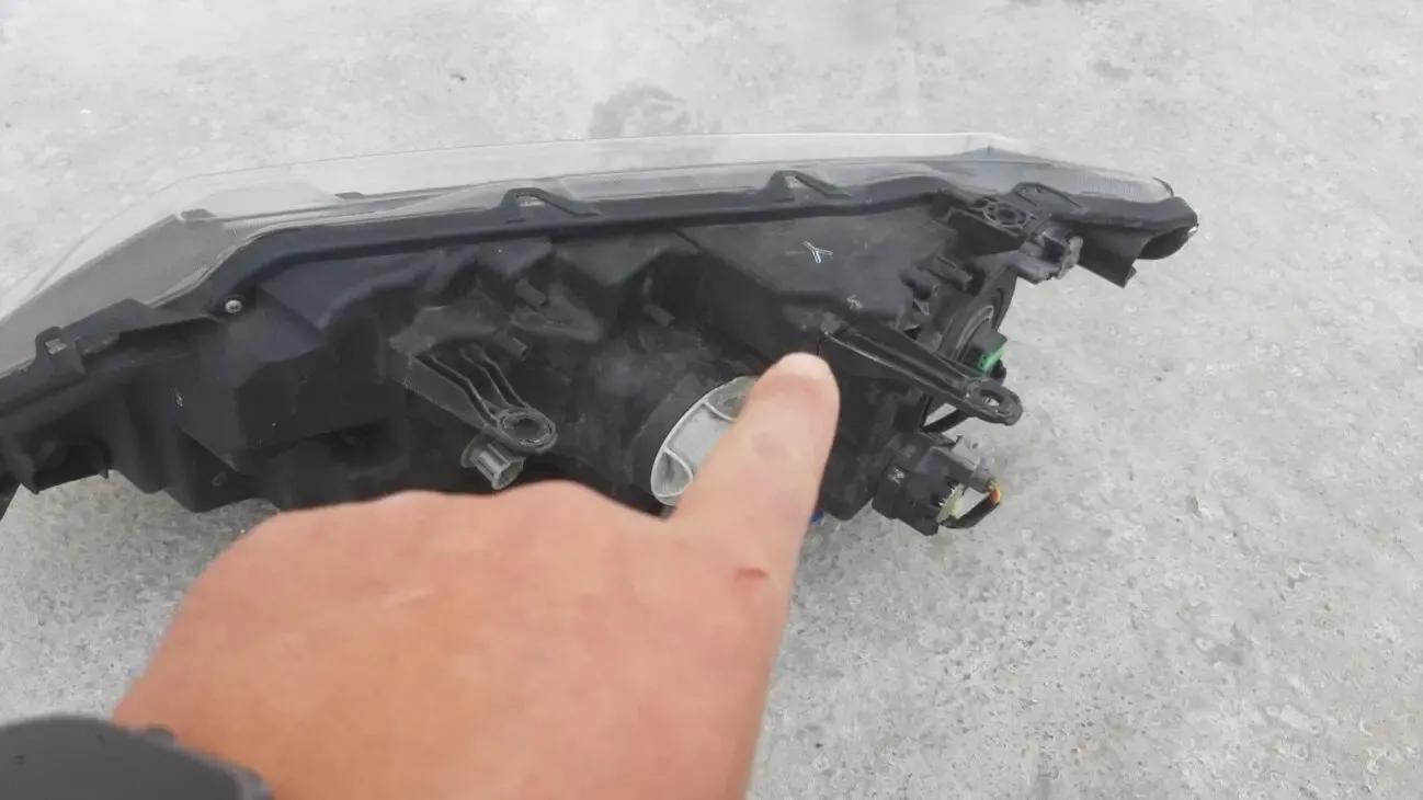 Nissan X-Trail T32 Фара правая 260106FP1A  260106-FP1A 5