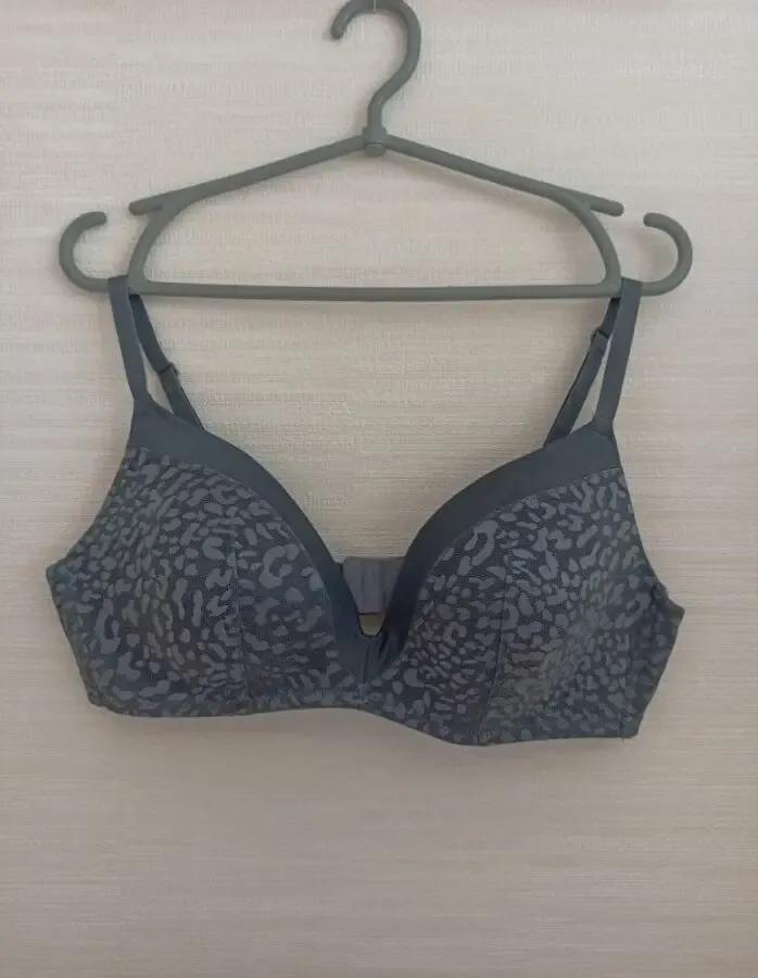 TU EUR 40C/90C Бюстгальтер без косточки поролон серый в принт 5