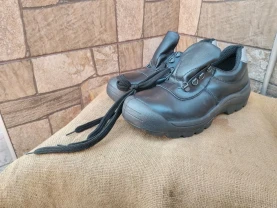 Ботинки, черевики