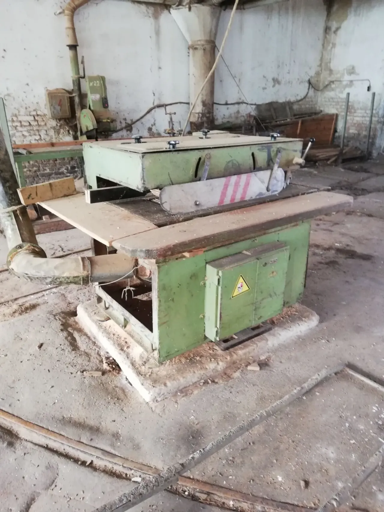 верстат продольно-ділильний многопил ЦА2А