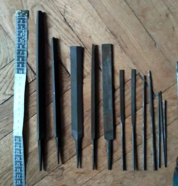 Инструмент ручной металлический напильники отвертки 4