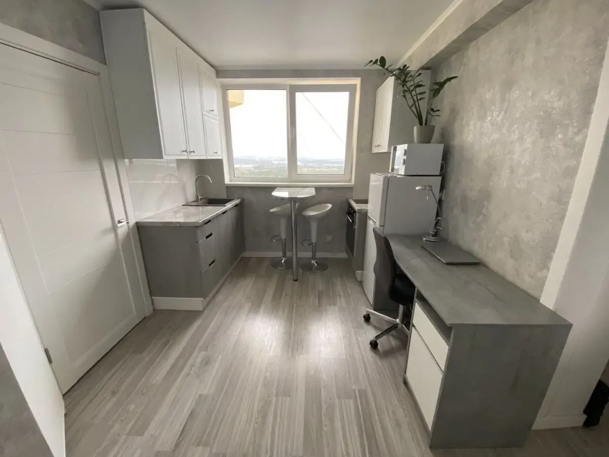 1-ком.кв. видовая по проспекту Оболонський,54 метро 3хв. 2