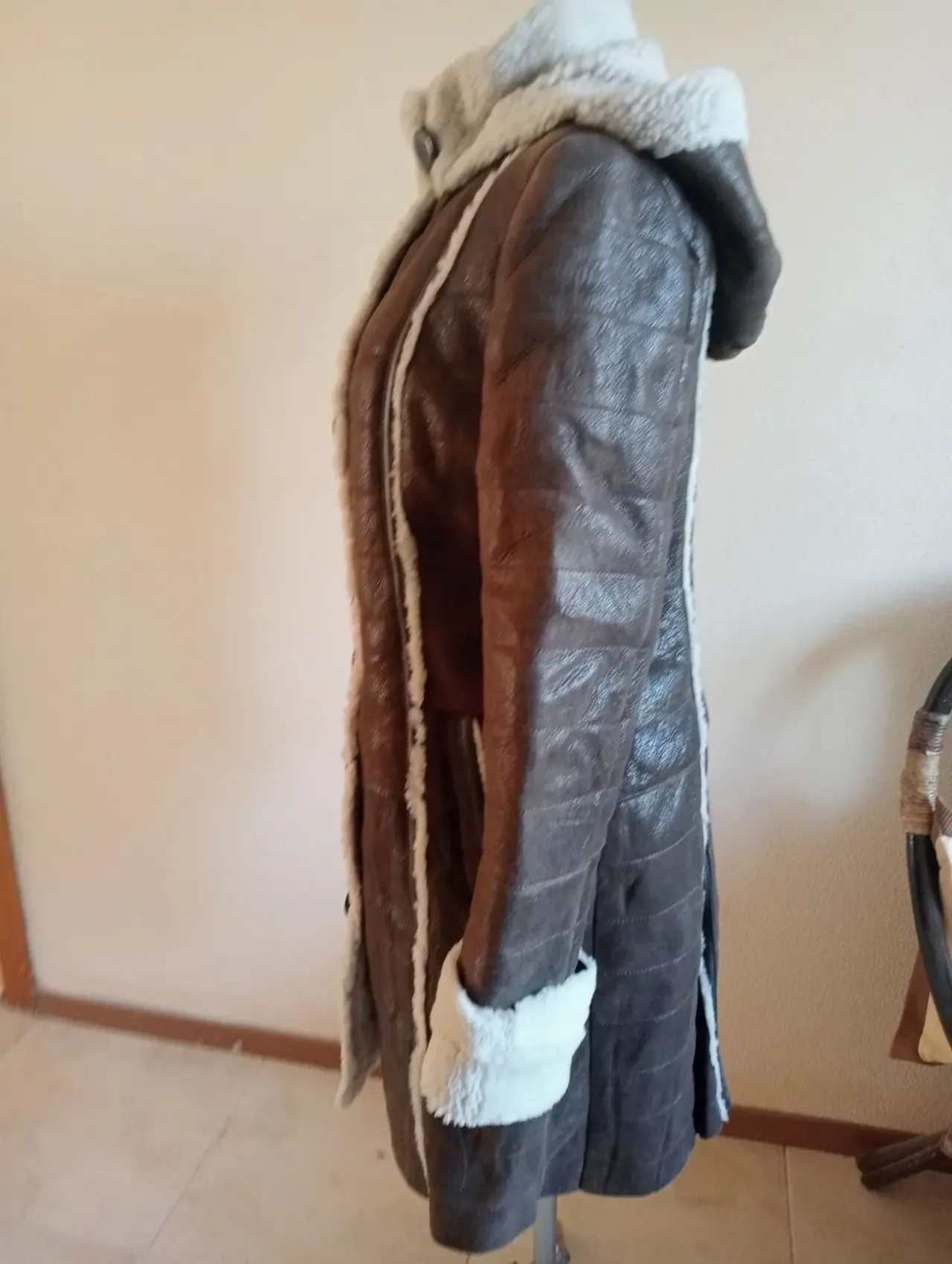 Дублянка жіноча темно-коричнева 3