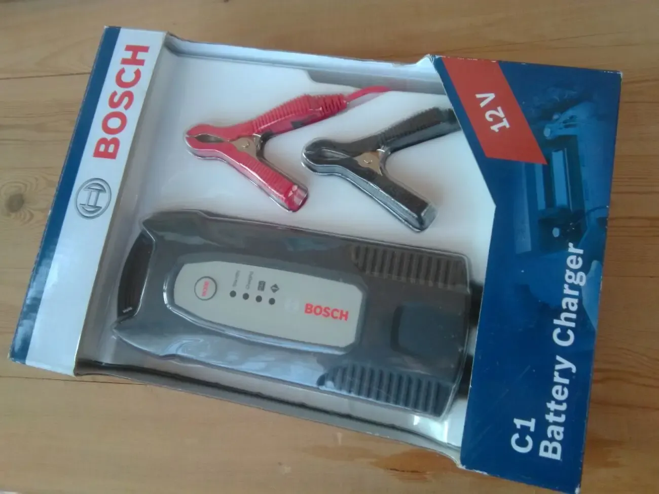 Зарядное устройство BOSCH C1 12 В, 5-120 Ач (0 189 999 01M) 10
