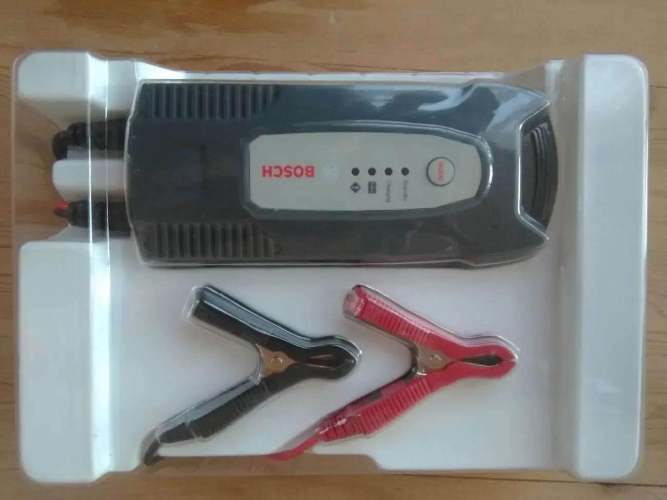 Зарядное устройство BOSCH C1 12 В, 5-120 Ач (0 189 999 01M) 4