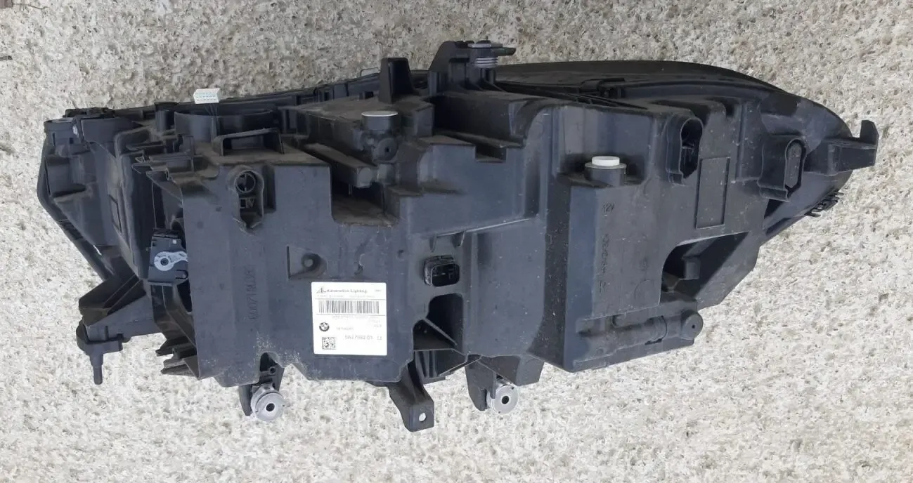 BMW X5 G05 Фара 63119850412  63117933330 8