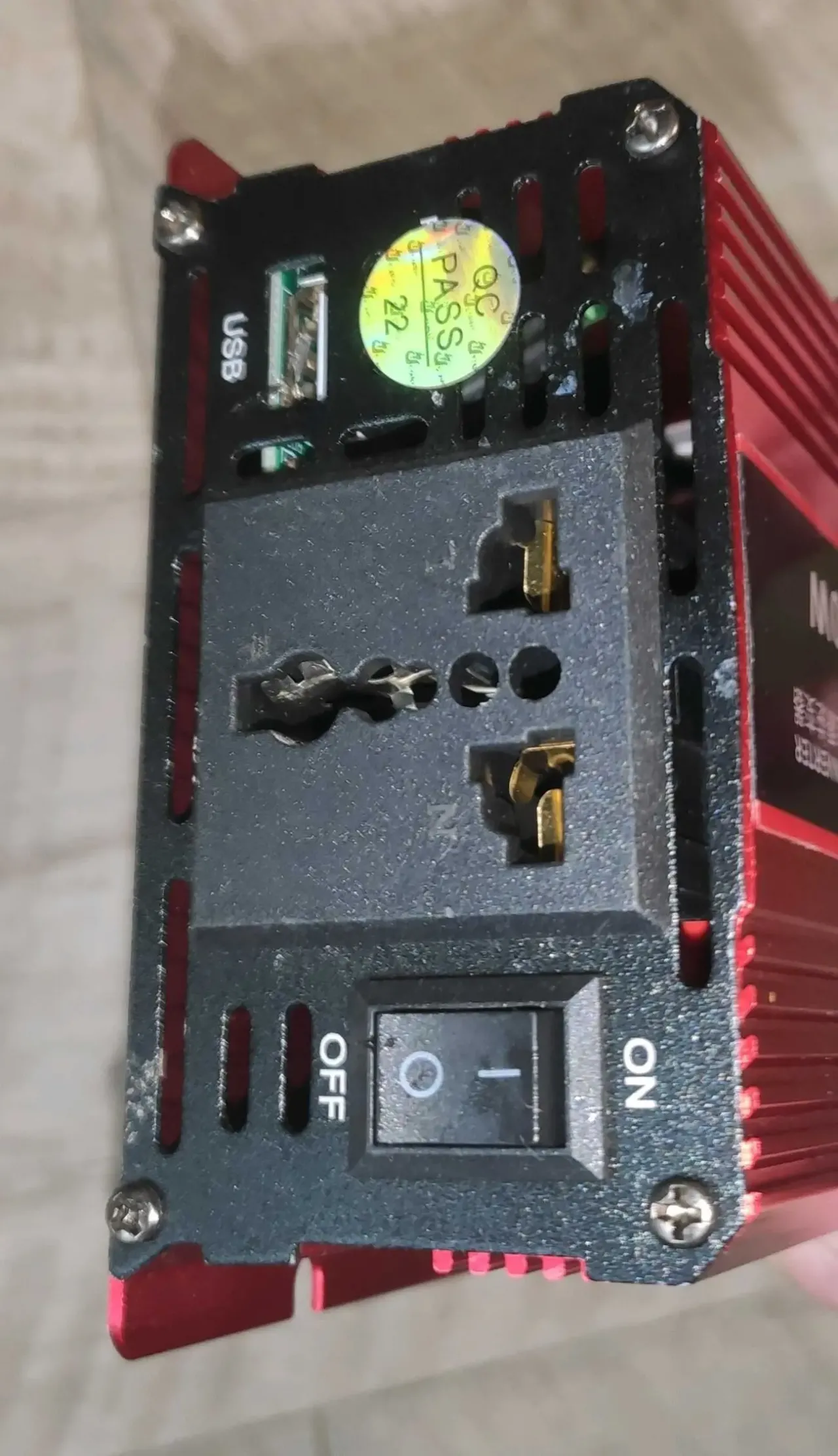 Инвертор напряжения 12V UKC KC-1000D метал 3