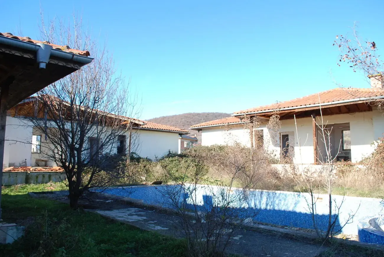 Незавершенный проект из 3 домов  24,2 км из Солнечный берег. Болгария 7