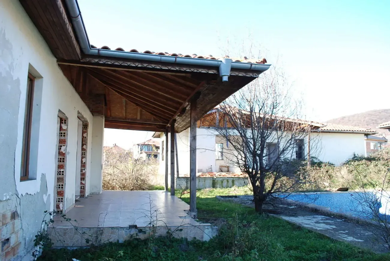 Незавершенный проект из 3 домов  24,2 км из Солнечный берег. Болгария 6