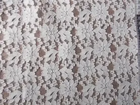 Ткань Кружевной гипюр светло кремово белый старина 5 кусков