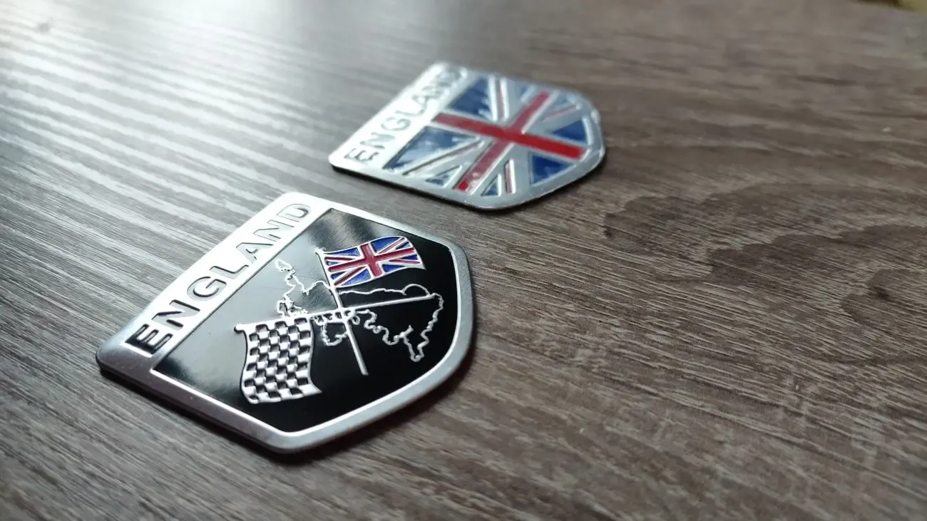 Наклейка на авто, мото Флаги Стран алюминиевые 3