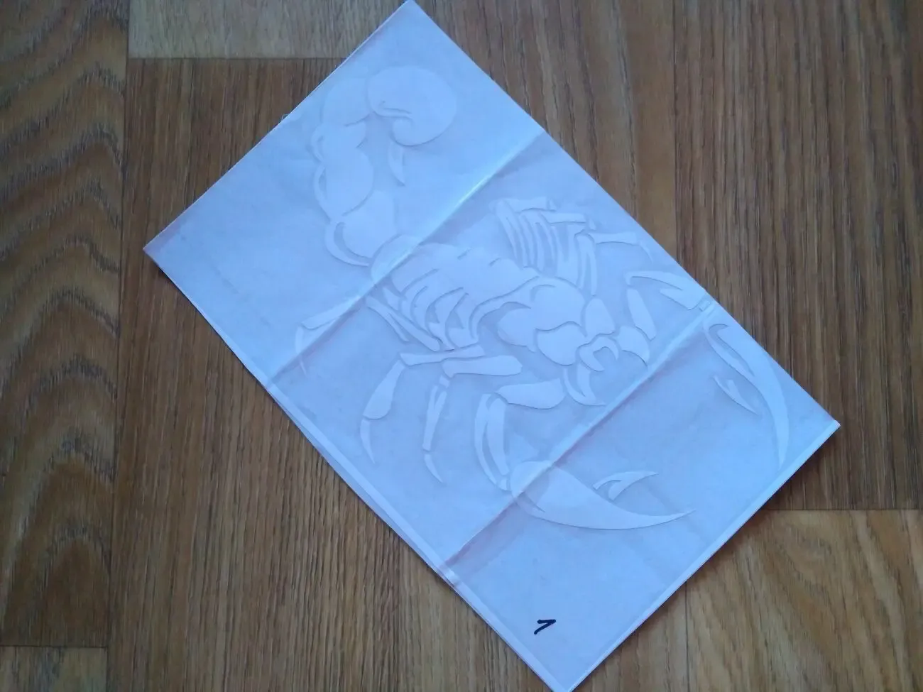 Наклейка на авто Скорпион Белый 2