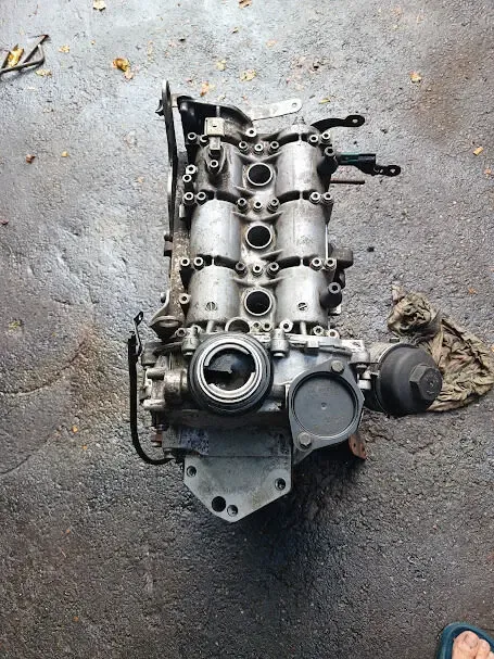 Двигун Шкода Фабія 1.2., 12V, по деталях, оригінал AZQ 7