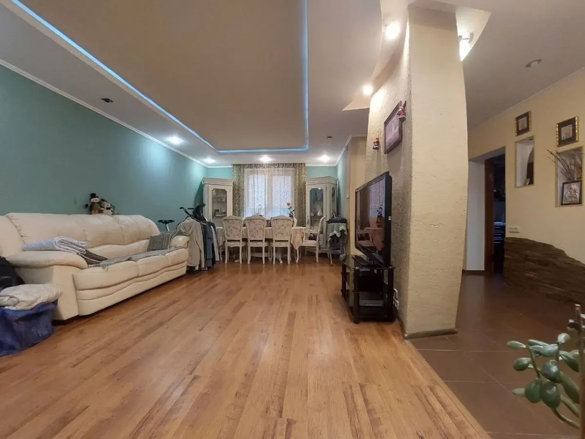 Продаж гарного затишного будинку у ЦМ р-ні на Гданцівці 8