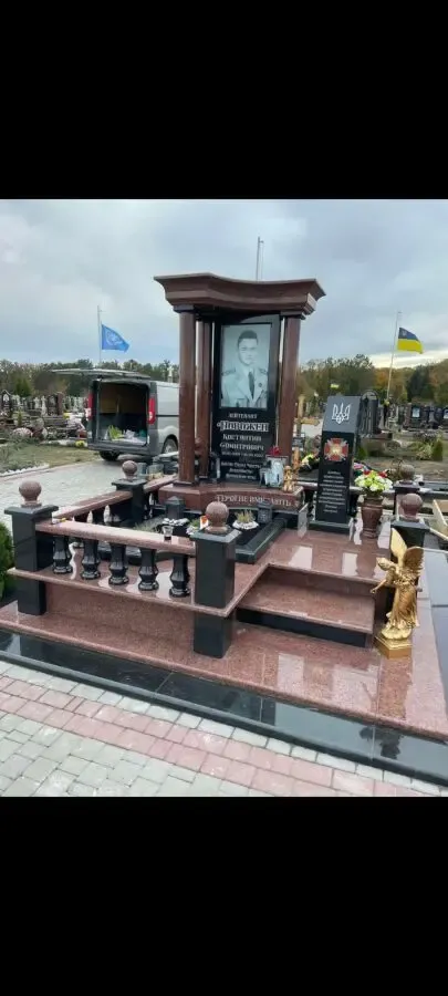 Пам'ятники з граніту 9