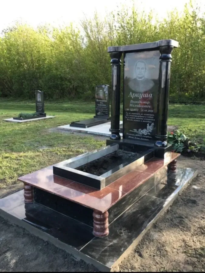 Пам'ятники з граніту 5