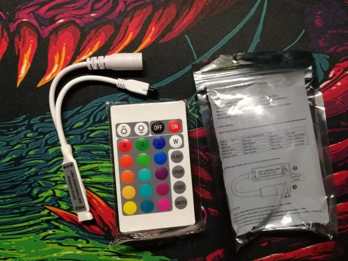 Контроллер для LED ленты RGB с пультом 12V 72W (24 ключи)