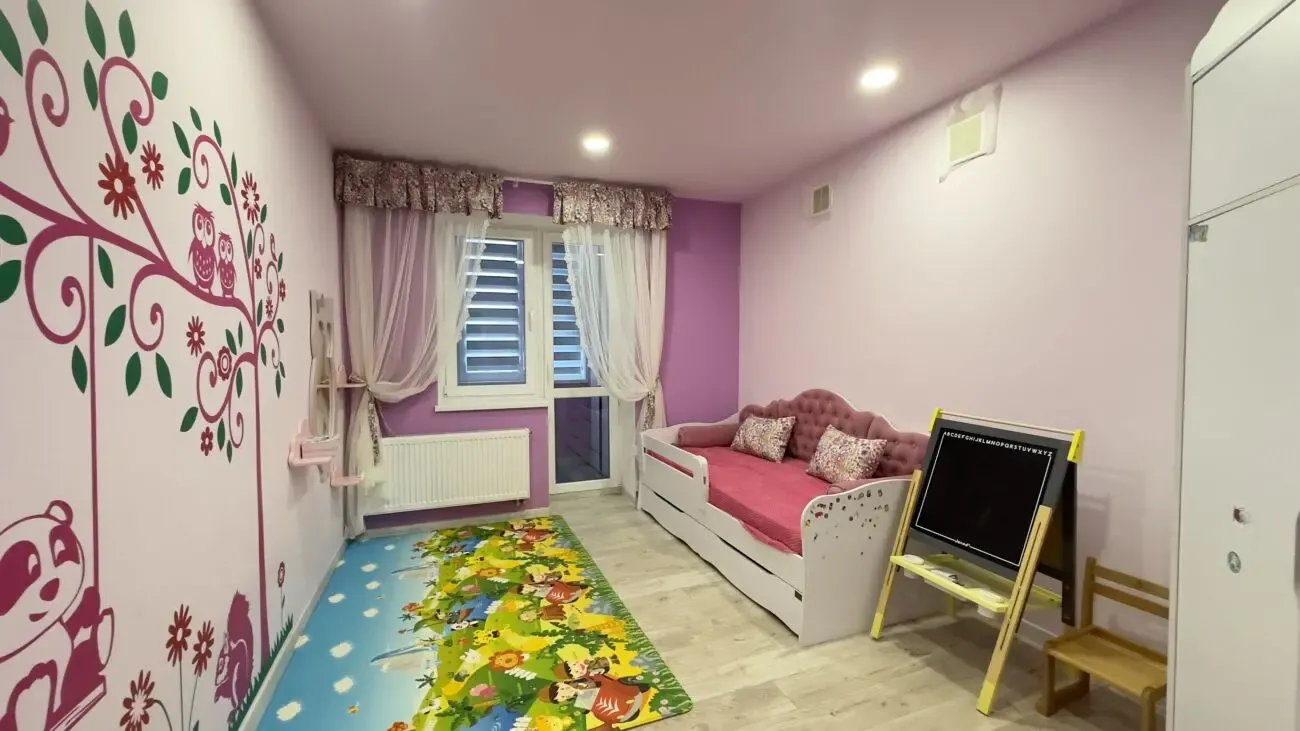 Продаж посторої дворівневої квартири у Львові 9