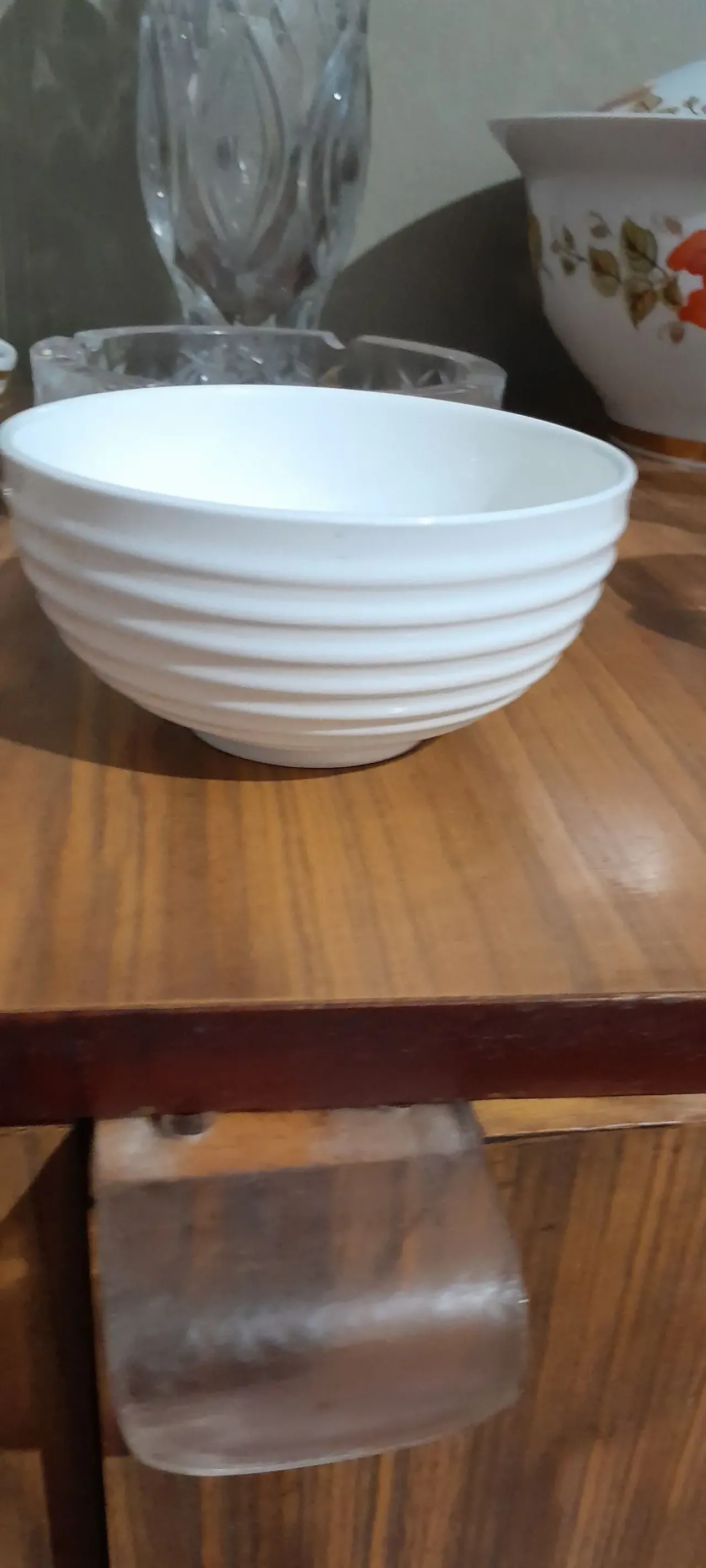 Изящная белая рифлённая пиала. Англия 4