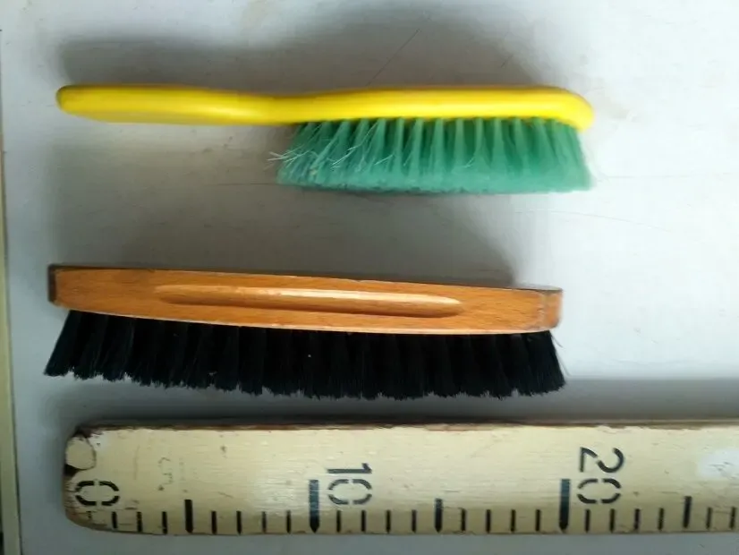 Щетки одежные, набор из 2-х  качественные в хорошем чистом состоянии 2