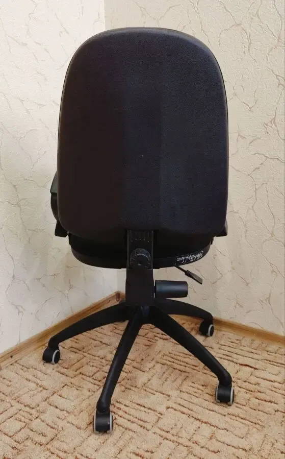 Офісне крісло стул комфорт з підлокітниками та підйомом Роздільна 5