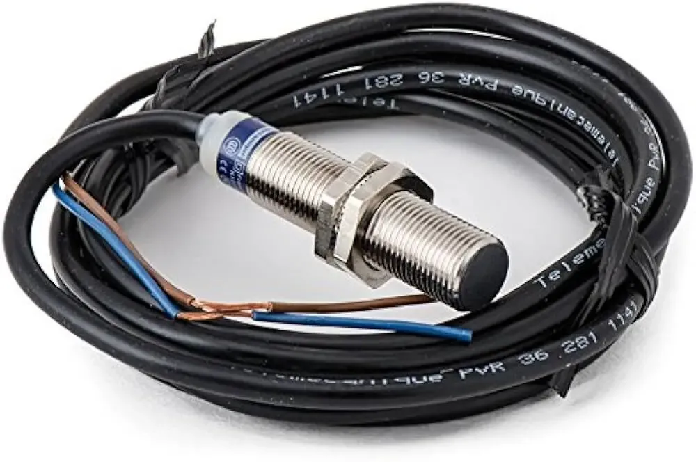 Індуктивний датчик XS612B1MAL2 Telemecanique (Schneider Electric) 6