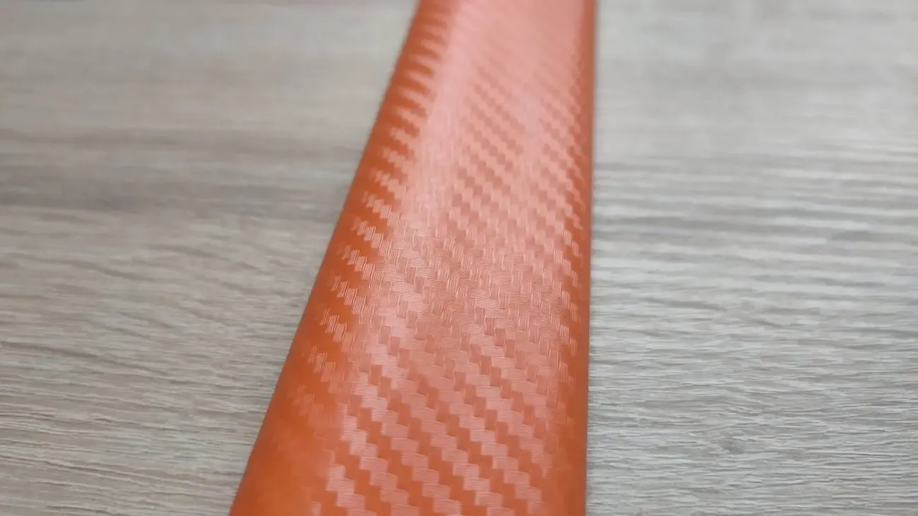 Карбоновая пленка оранжевая 125х29.5 см 2