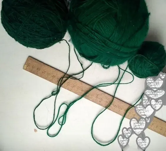 Пряжа нитки ассорти красивый зеленый цвет 3 оттенка общий вес 310 г