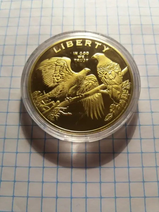 Колекційна монета Ліберті.