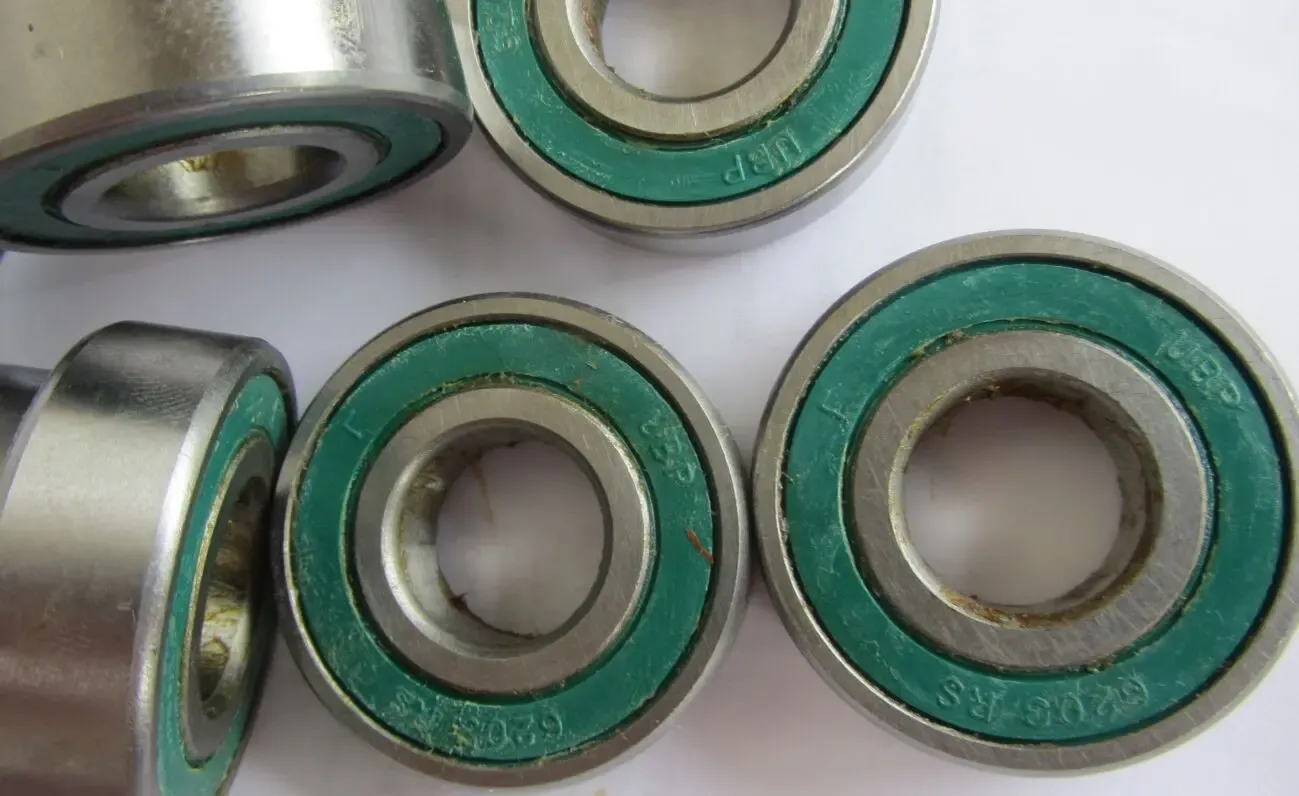 KLM67048  -  Чехия- подшипник  роликовый конический 2