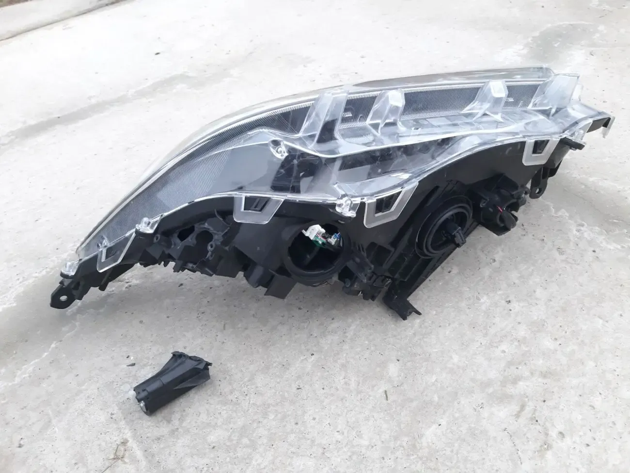 Toyota RAV4 Фара 8114542842 10