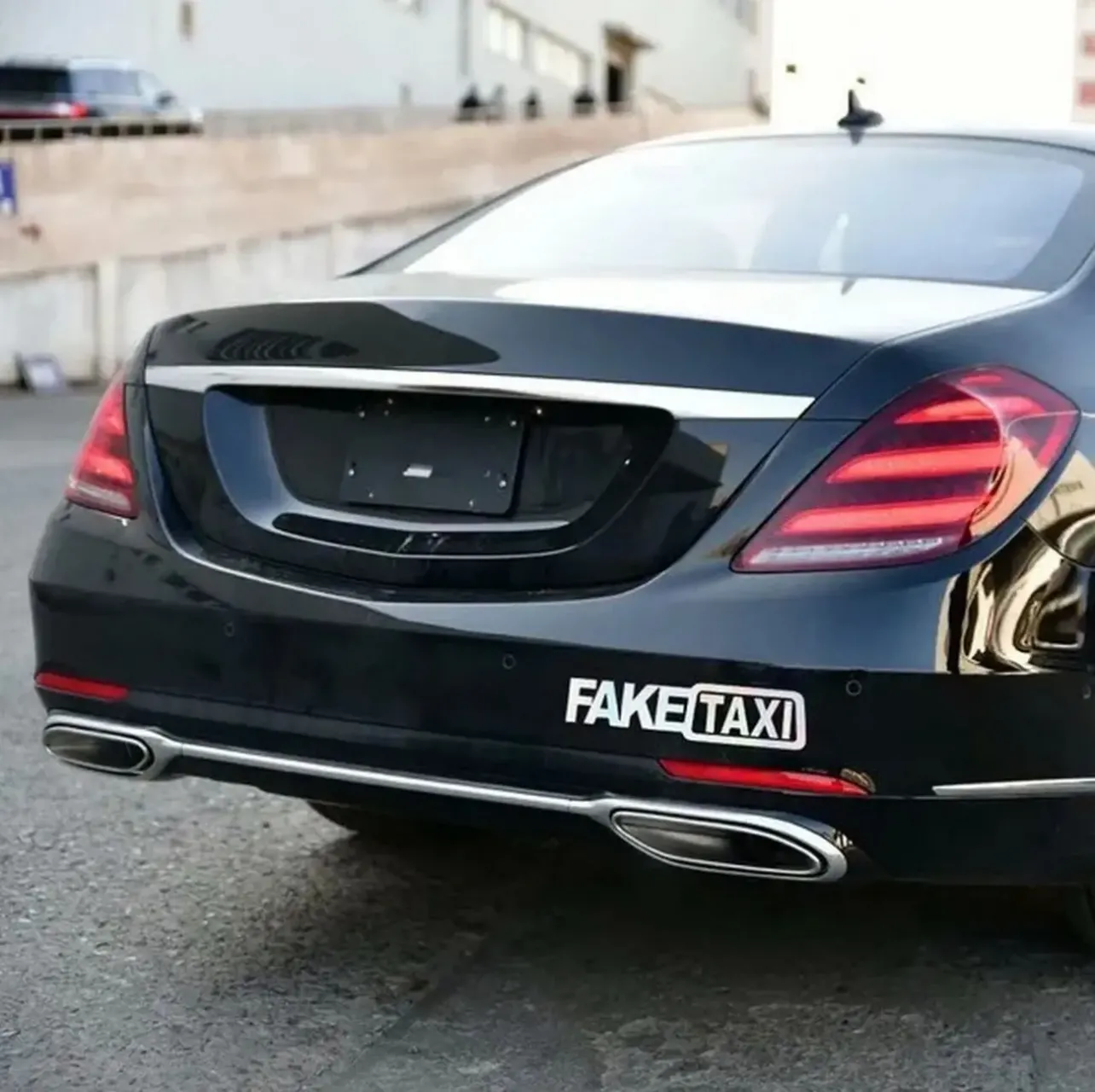 Наклейка на авто Faketaxi Красная, Черная, Белая 3