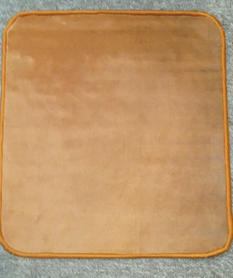 Комплект ковриков новых 3 шт. Цена за комплект 6